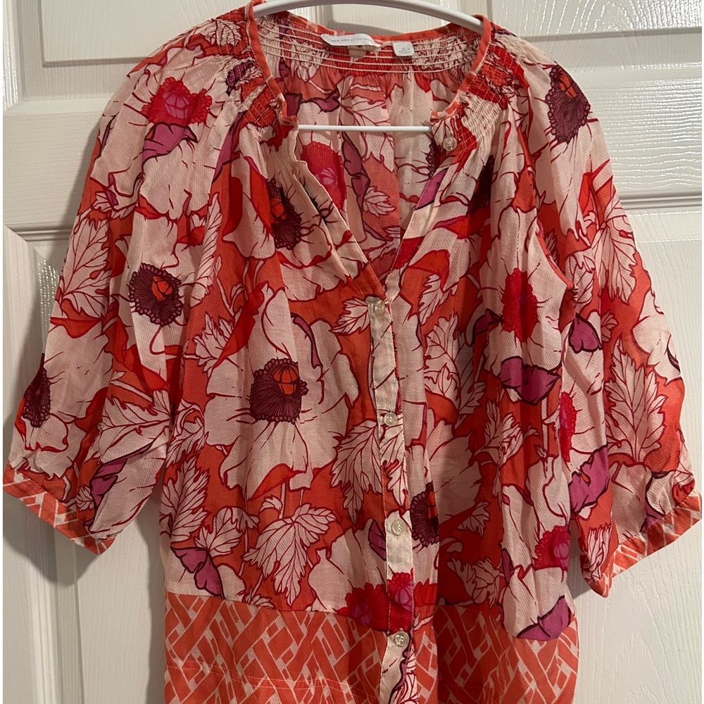 Ladies breezy top